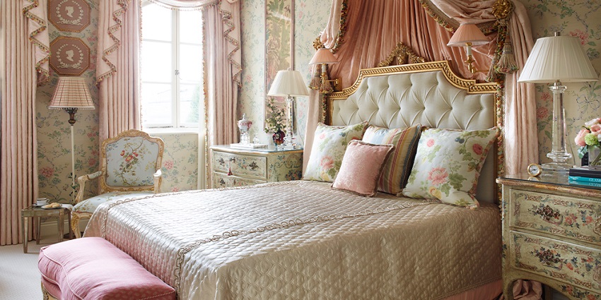 Mẫu phòng ngủ màu hồng phong cách cổ điển